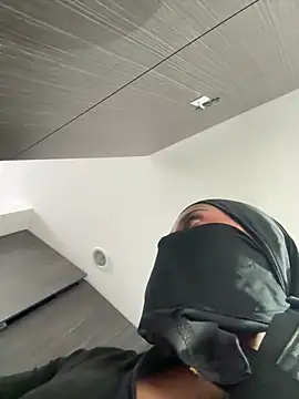 AlannaEvons online show from 12-16-25, 03:27