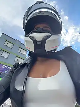 AlannaEvons online show from 03-22-26, 08:10