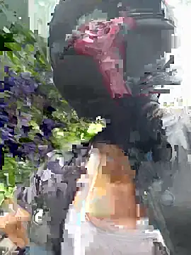 AlannaEvons online show from 12-20-25, 04:32