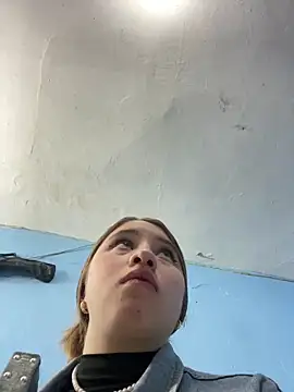 mia skys online show from 02-06-26, 02:40