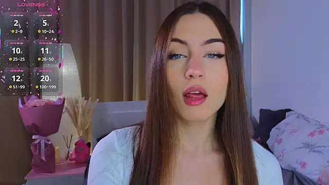 Moonlight1Sonata1 online show from 12-18-25, 09:03