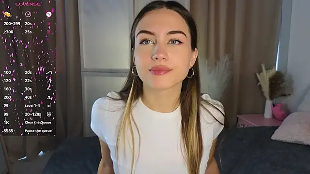 Moonlight1Sonata1 online show from 09-19-25, 09:02