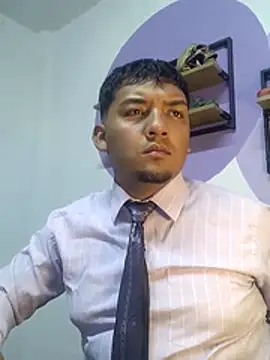 Snapshot of Kn1ghtpanther_ chatting on 03-23-26, 01:39 Kn1ghtpanther online show from 03-23-26, 01:39