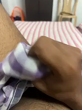 Snapshot of usermood2000 chatting on 01-07-26, 06:29 usermood2000 online show from 01-07-26, 06:29