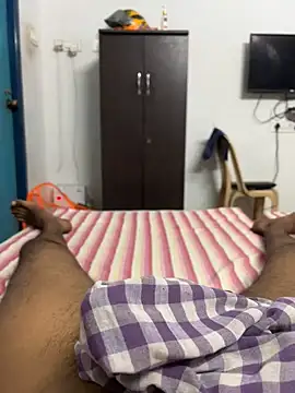 Snapshot of usermood2000 chatting on 11-23-25, 07:29 usermood2000 online show from 11-23-25, 07:29