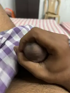 Snapshot of usermood2000 chatting on 01-09-26, 06:20 usermood2000 online show from 01-09-26, 06:20