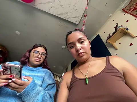 Snapshot of Lucyheart_ chatting on 02-24-26, 04:30 Lucyheart online show from 02-24-26, 04:30