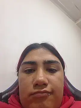 Snapshot of Lucyheart_ chatting on 10-23-25, 06:06 Lucyheart online show from 10-23-25, 06:06