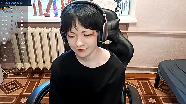 ChaeTrier online show from 11-08-25, 01:14