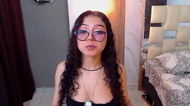 Snapshot of honeymoon_12 chatting on 02-23-26, 06:14 honeymoon 12 online show from 02-23-26, 06:14