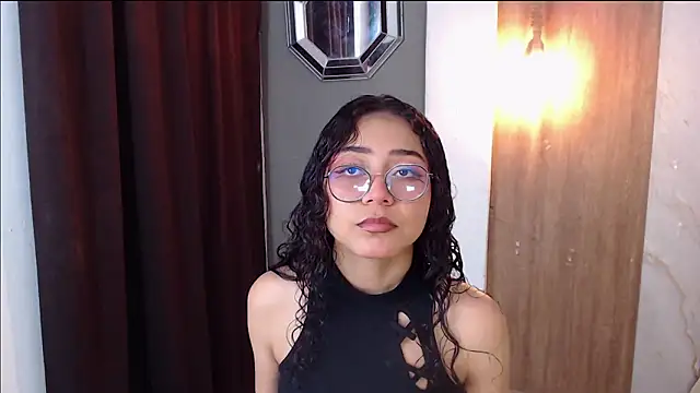 Snapshot of honeymoon_12 chatting on 02-04-26, 06:08 honeymoon 12 online show from 02-04-26, 06:08