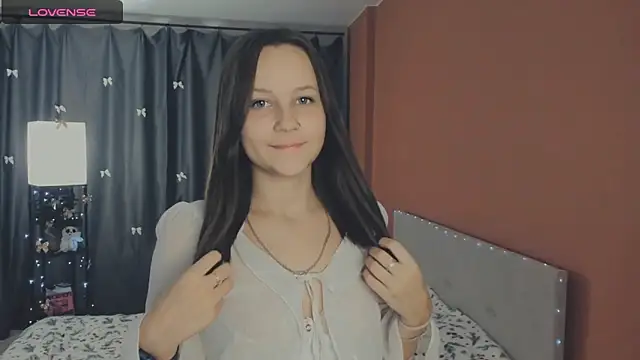 Snapshot of day_may chatting on 12-19-25, 06:43 day may online show from 12-19-25, 06:43