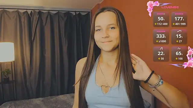 Snapshot of day_may chatting on 10-21-25, 01:43 day may online show from 10-21-25, 01:43