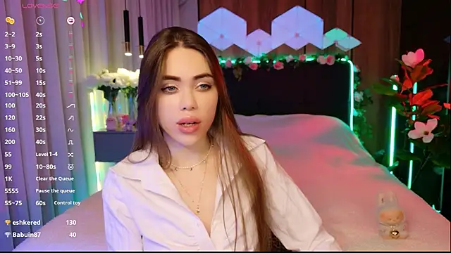 MimiFors online show from 11-26-25, 04:40