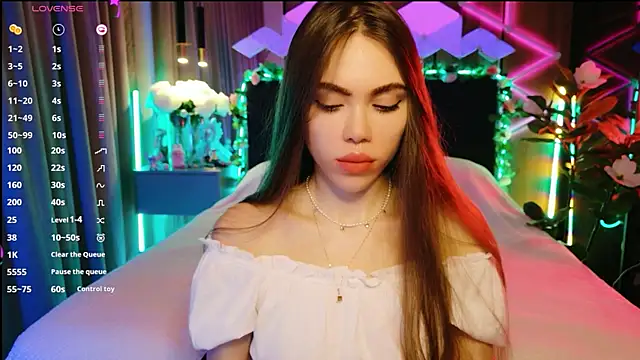 MimiFors online show from 09-18-25, 03:59