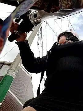 -Mia1 online show from 10-06-25, 04:08