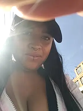 -Mia1 online show from 09-26-25, 01:29