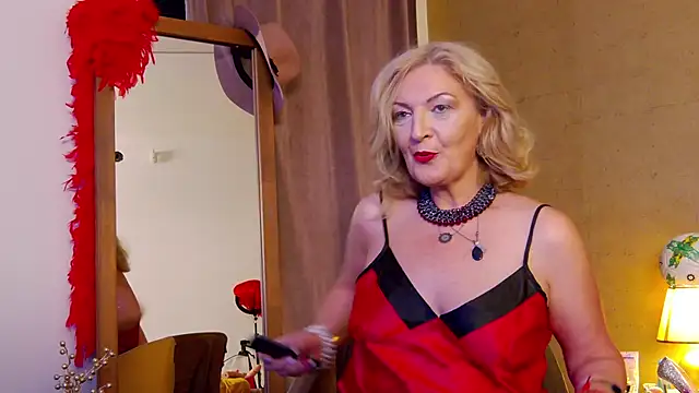 Allura Jenson online show from 06-17-26, 09:03