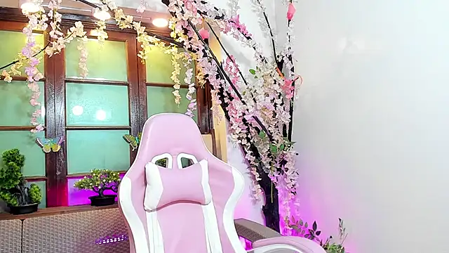 emma ayala online show from 12-18-25, 03:16