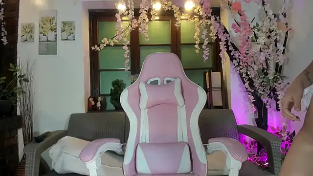 emma ayala online show from 11-19-25, 07:14