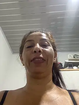 Snapshot of maleja23 chatting on 11-23-25, 01:15 maleja23 online show from 11-23-25, 01:15