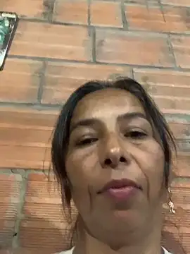 Snapshot of maleja23 chatting on 10-11-25, 12:33 maleja23 online show from 10-11-25, 12:33