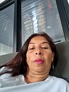 Snapshot of maleja23 chatting on 10-22-25, 01:43 maleja23 online show from 10-22-25, 01:43