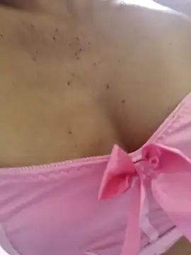 Snapshot of maleja23 chatting on 10-21-25, 11:37 maleja23 online show from 10-21-25, 11:37