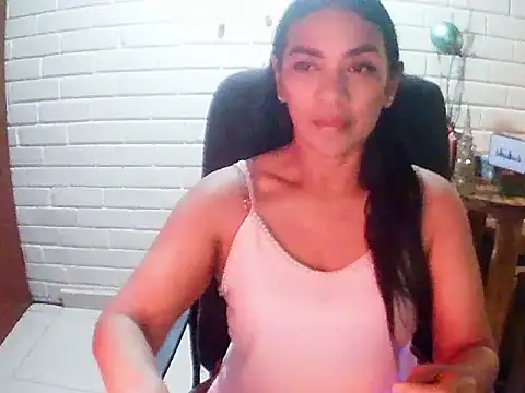 MiiaVelasquez online show from 11-25-25, 04:13