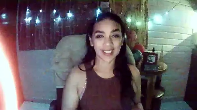 MiiaVelasquez online show from 12-19-25, 04:27