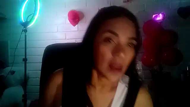 Snapshot of MiiaVelasquez chatting on 02-24-26, 04:46 MiiaVelasquez online show from 02-24-26, 04:46