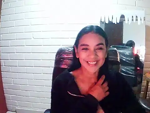 MiiaVelasquez online show from 11-10-25, 04:06