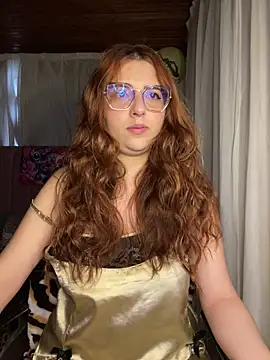 Snapshot of CoraVibes chatting on 02-26-26, 12:27 CoraVibes online show from 02-26-26, 12:27