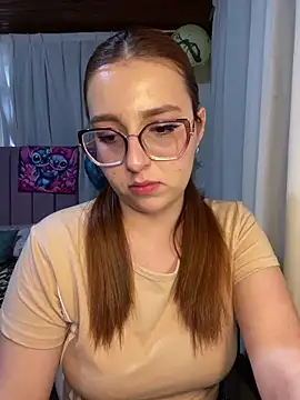 Snapshot of CoraVibes chatting on 02-20-26, 09:50 CoraVibes online show from 02-20-26, 09:50