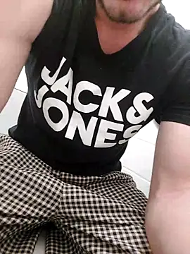 Snapshot of Hahahhdsj112 chatting on 10-04-25, 09:38 Hahahhdsj112 online show from 10-04-25, 09:38