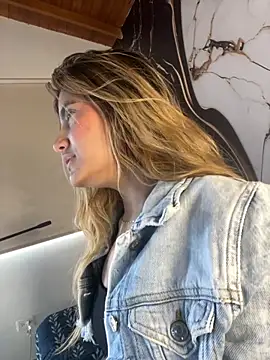 MelissaAlCapone online show from 10-28-25, 09:03