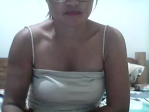 nathalie0045 online show from 05-30-26, 09:15