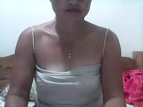 nathalie0045 online show from 03-11-26, 10:20