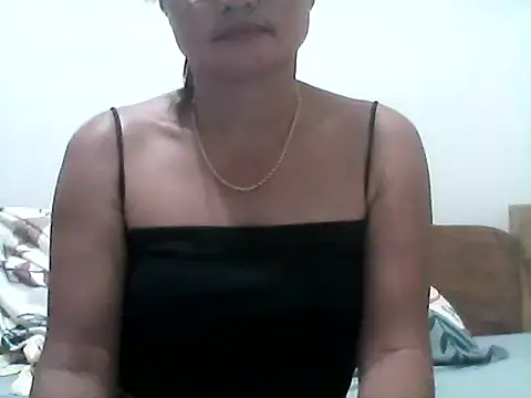 Snapshot of nathalie0045 chatting on 02-22-26, 10:06 nathalie0045 online show from 02-22-26, 10:06