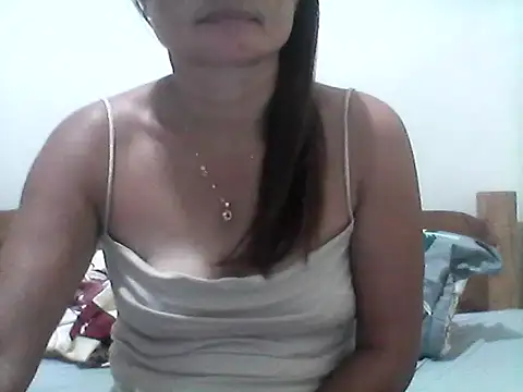 nathalie0045 online show from 03-07-26, 10:59