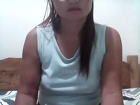 nathalie0045 online show from 05-23-26, 09:36