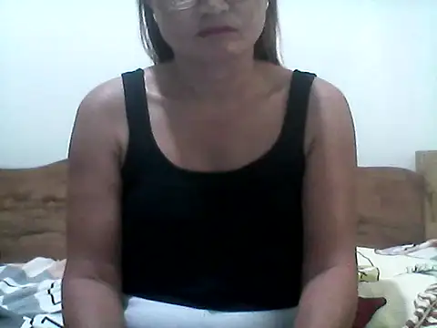 nathalie0045 online show from 05-24-26, 10:53