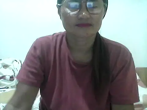 Snapshot of nathalie0045 chatting on 07-09-26, 10:09 nathalie0045 online show from 07-09-26, 10:09