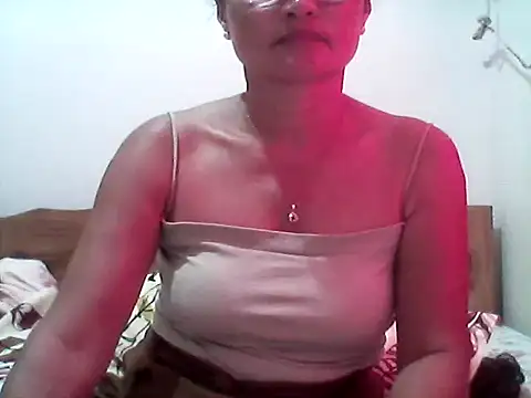 nathalie0045 online show from 10-10-25, 06:58