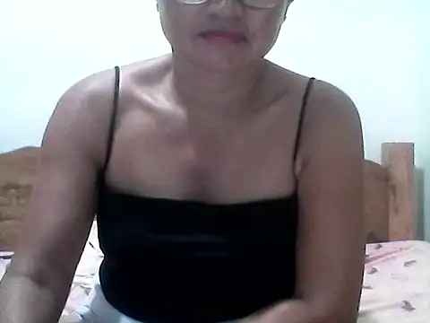 nathalie0045 online show from 05-09-26, 11:24