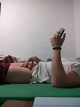 thelion0508 online show from 10-06-25, 05:46