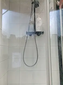 PrettyBoyNickyxh online show from 11-05-25, 07:33