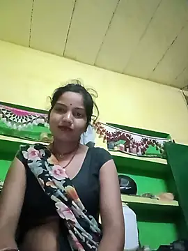 Snapshot of Seema_guptaji chatting on 07-05-26, 08:26 Seema guptaji online show from 07-05-26, 08:26