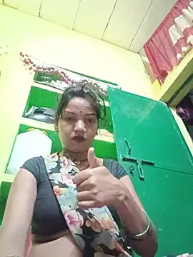 Snapshot of Seema_guptaji chatting on 06-27-26, 10:16 Seema guptaji online show from 06-27-26, 10:16