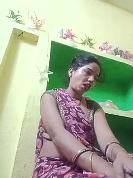 Snapshot of Seema_guptaji chatting on 07-14-26, 10:27 Seema guptaji online show from 07-14-26, 10:27